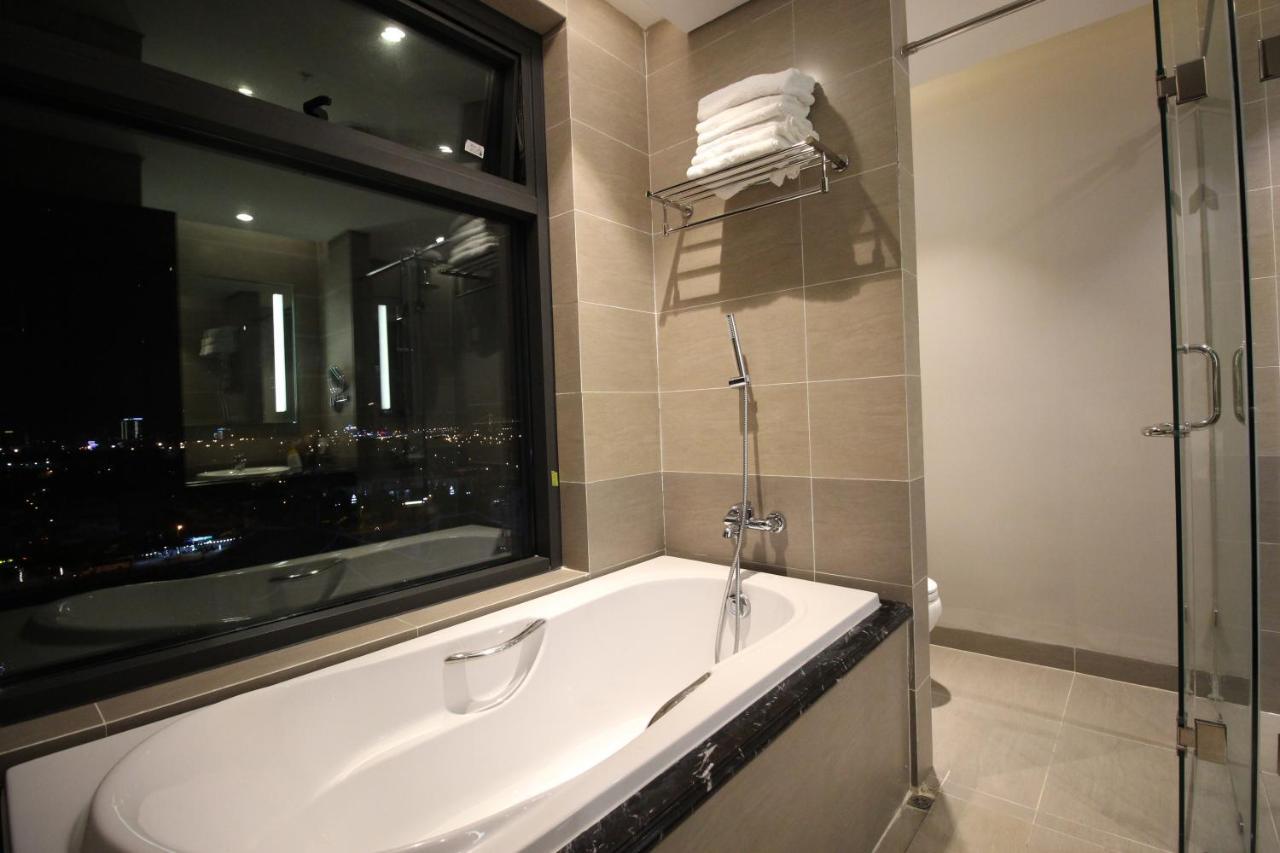 Luxury Neo-Classic Condo Danang Exterior photo